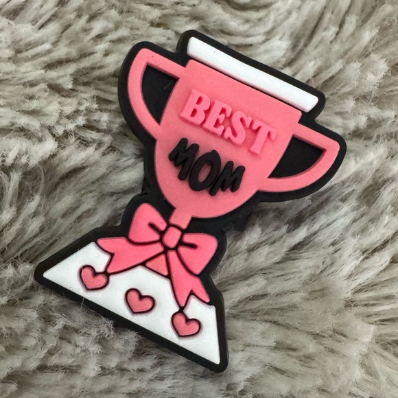 Best Mom Trophy CROCS Jibbitz 5/$20 - Picture 1 of 1